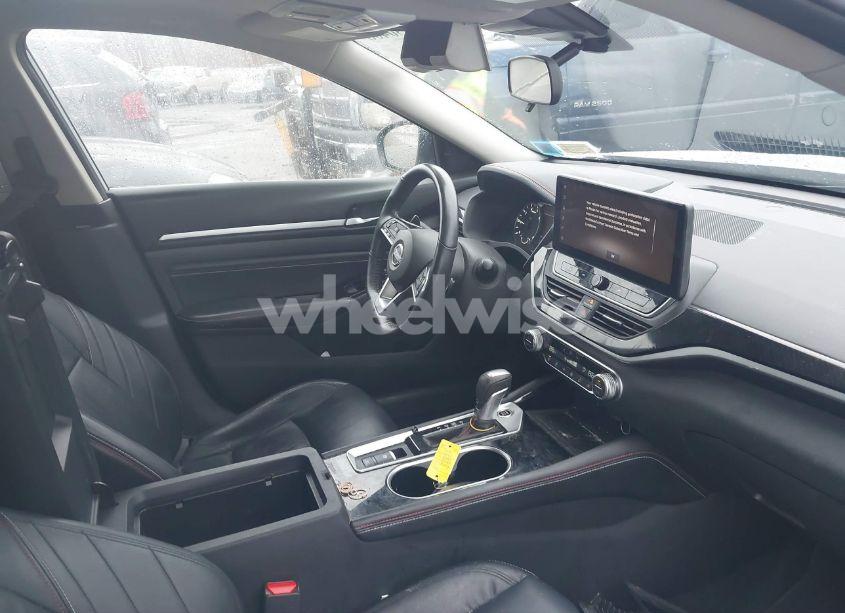 Photo 5 of 2023 Nissan Altima SR VC-TURBO FWD (VIN 1N4AL4CV6PN353890)