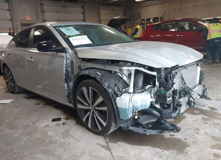 2020 Nissan Altima SR VC-TURBO FWD (VIN 1N4AL4CV7LC136743) main photo