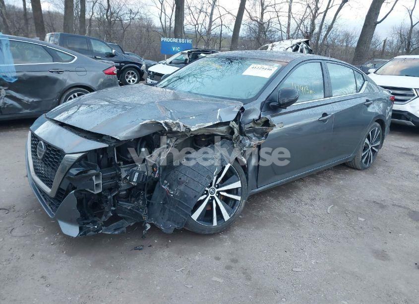 Photo 2 of 2022 Nissan Altima SR VC-TURBO FWD (VIN 1N4AL4CV7NN375443)