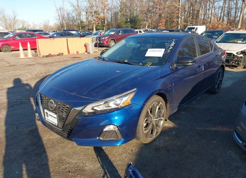 Photo 2 of 2021 Nissan Altima SR VC-TURBO FWD (VIN 1N4AL4CV9MN305439)