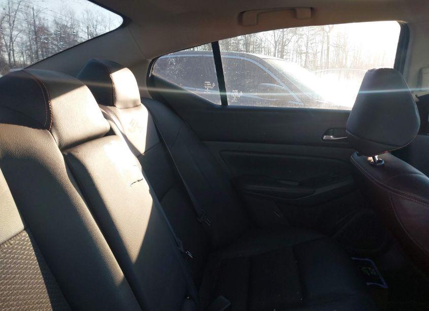 Photo 8 of 2021 Nissan Altima SR VC-TURBO FWD (VIN 1N4AL4CV9MN305439)