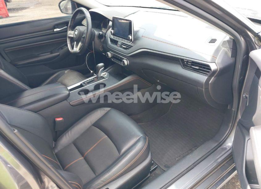 Photo 5 of 2022 Nissan Altima SR VC-TURBO FWD (VIN 1N4AL4CV9NN317382)