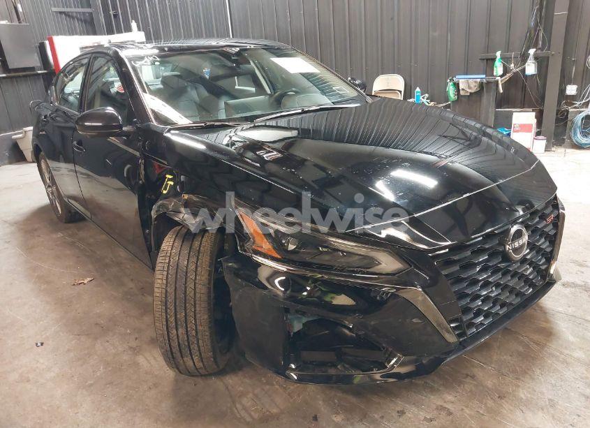 2024 Nissan Altima 2.0 SR (VIN 1N4AL4CVXRN388614) main photo