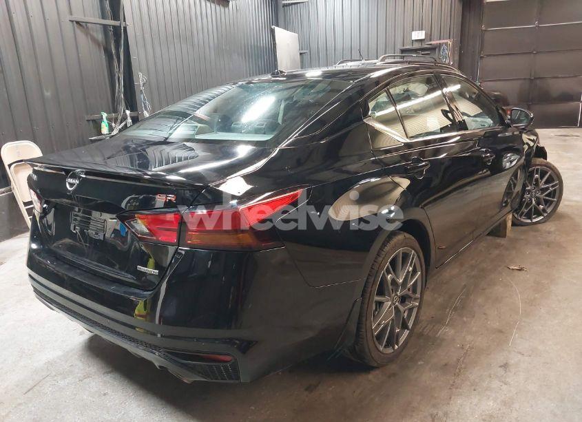 Photo 4 of 2024 Nissan Altima 2.0 SR (VIN 1N4AL4CVXRN388614)