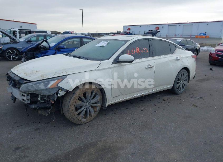 Photo 2 of 2019 Nissan Altima 2.0 EDITION ONE (VIN 1N4AL4FV4KC154773)