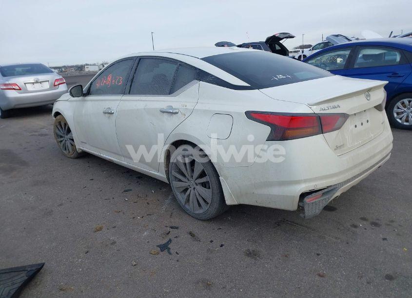 Photo 3 of 2019 Nissan Altima 2.0 EDITION ONE (VIN 1N4AL4FV4KC154773)