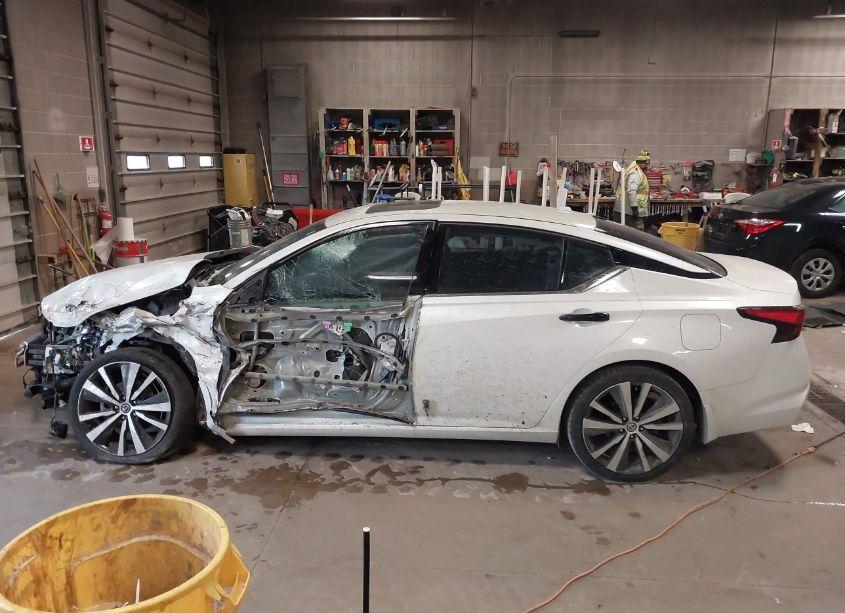 Photo 14 of 2019 Nissan Altima 2.0 PLATINUM (VIN 1N4AL4FV9KC226096)