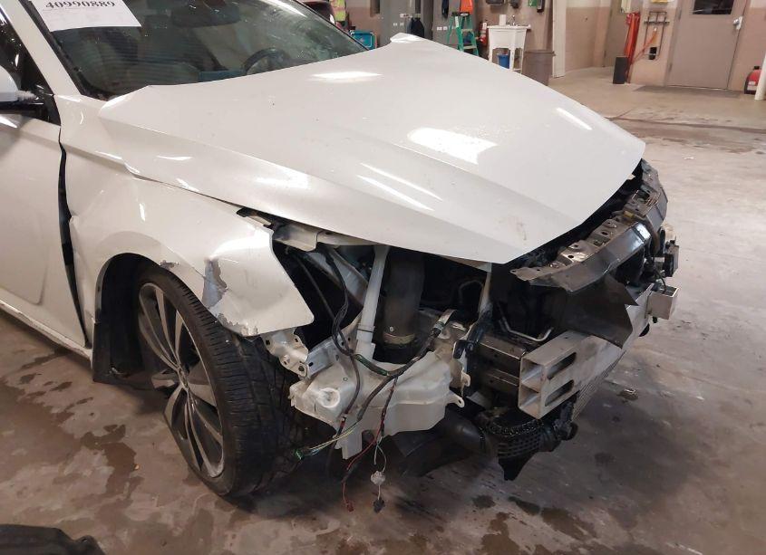 Photo 6 of 2019 Nissan Altima 2.0 PLATINUM (VIN 1N4AL4FV9KC226096)