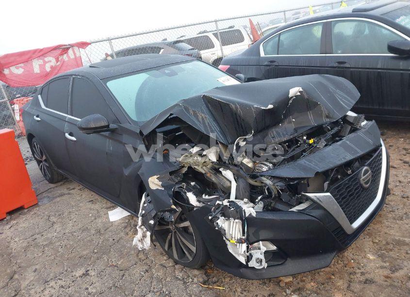 2020 Nissan Altima PLATINUM VC-TURBO FWD (VIN 1N4AL4FV9LC180528) main photo