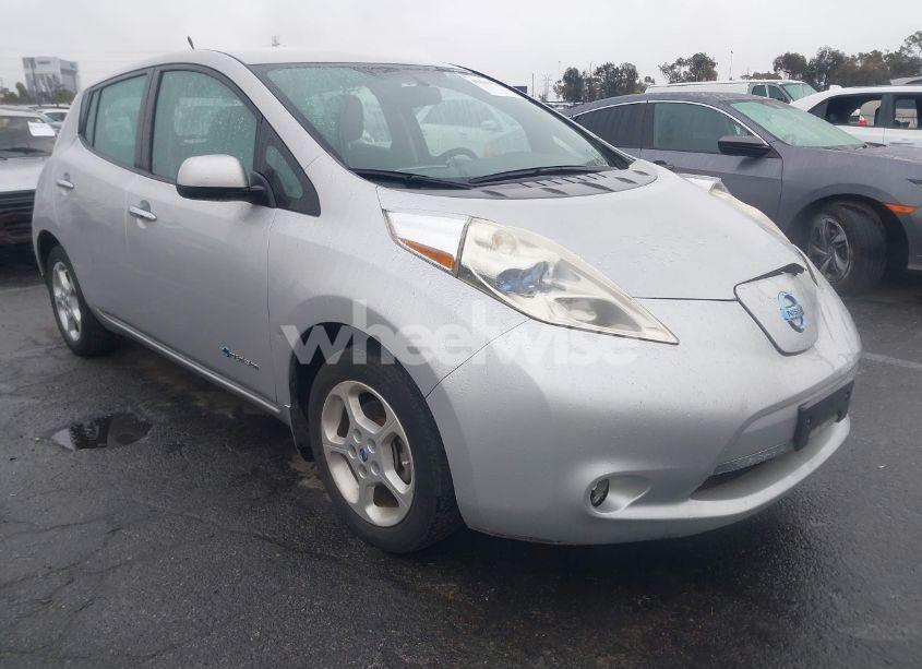 2013 Nissan Leaf SV (VIN 1N4AZ0CP0DC422086) main photo