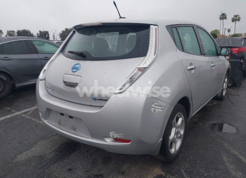 Photo 4 of 2013 Nissan Leaf SV (VIN 1N4AZ0CP0DC422086)