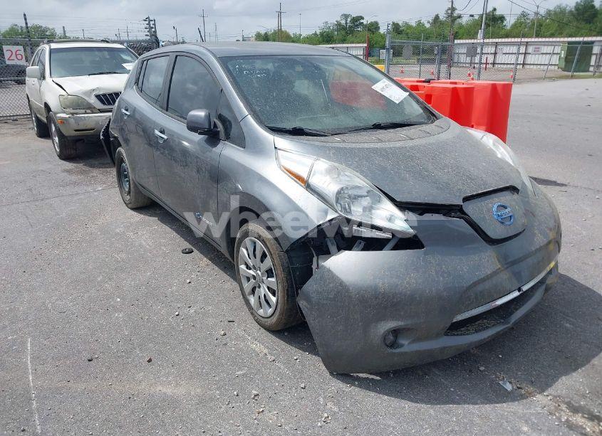 2015 Nissan Leaf S (VIN 1N4AZ0CP1FC321349) main photo