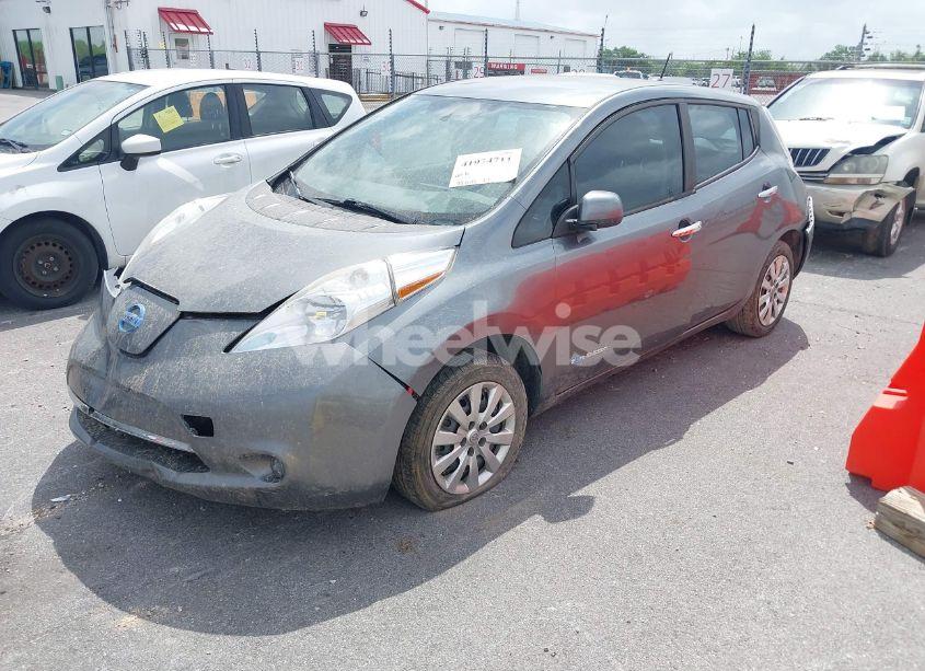 Photo 2 of 2015 Nissan Leaf S (VIN 1N4AZ0CP1FC321349)