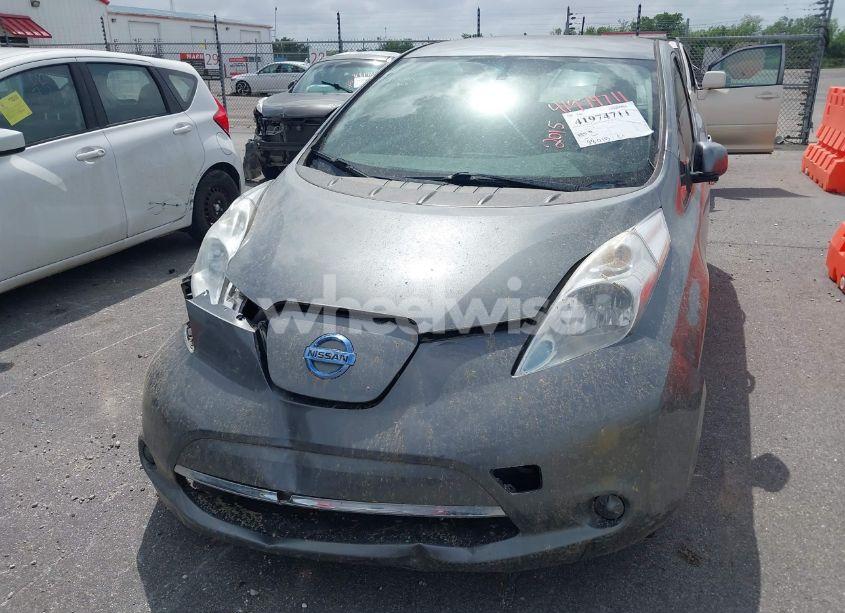 Photo 6 of 2015 Nissan Leaf S (VIN 1N4AZ0CP1FC321349)