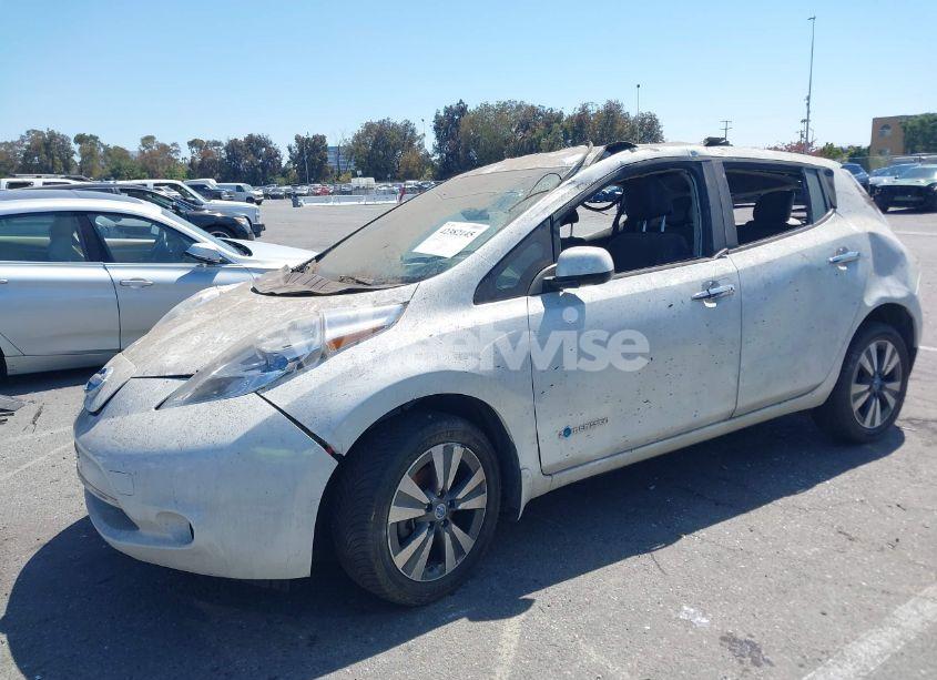 Photo 2 of 2013 Nissan Leaf SL (VIN 1N4AZ0CP2DC416631)