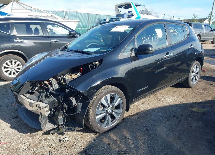 Photo 2 of 2014 Nissan Leaf SL (VIN 1N4AZ0CP2EC334335)