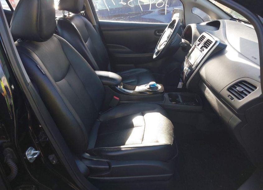 Photo 5 of 2014 Nissan Leaf SL (VIN 1N4AZ0CP2EC334335)