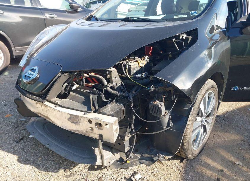 Photo 6 of 2014 Nissan Leaf SL (VIN 1N4AZ0CP2EC334335)