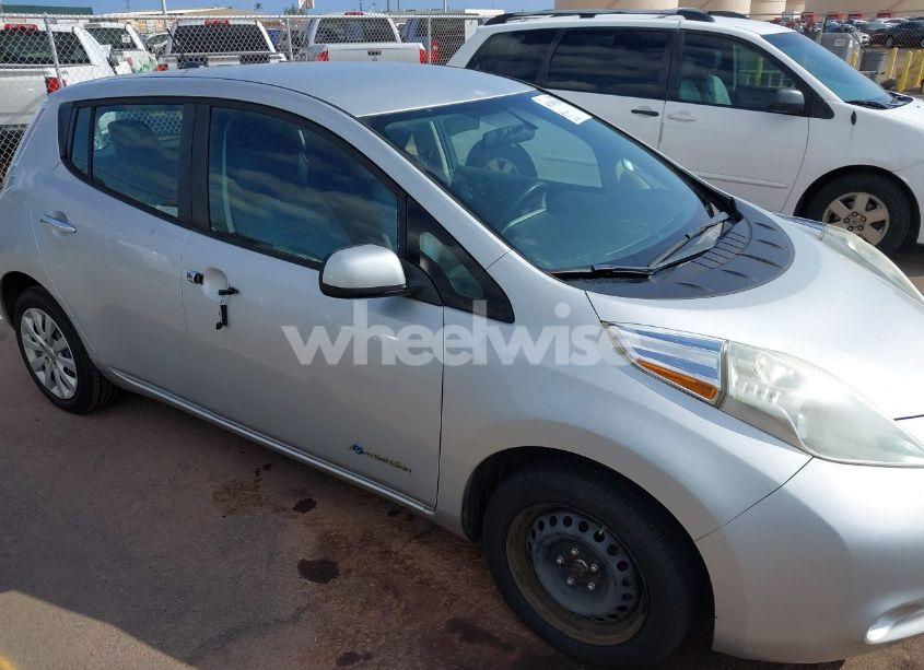 Photo 6 of 2015 Nissan Leaf S (VIN 1N4AZ0CP2FC314023)