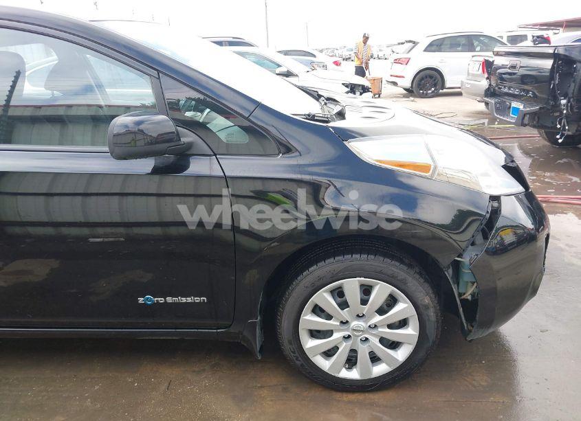 Photo 20 of 2015 Nissan Leaf S (VIN 1N4AZ0CP2FC320680)