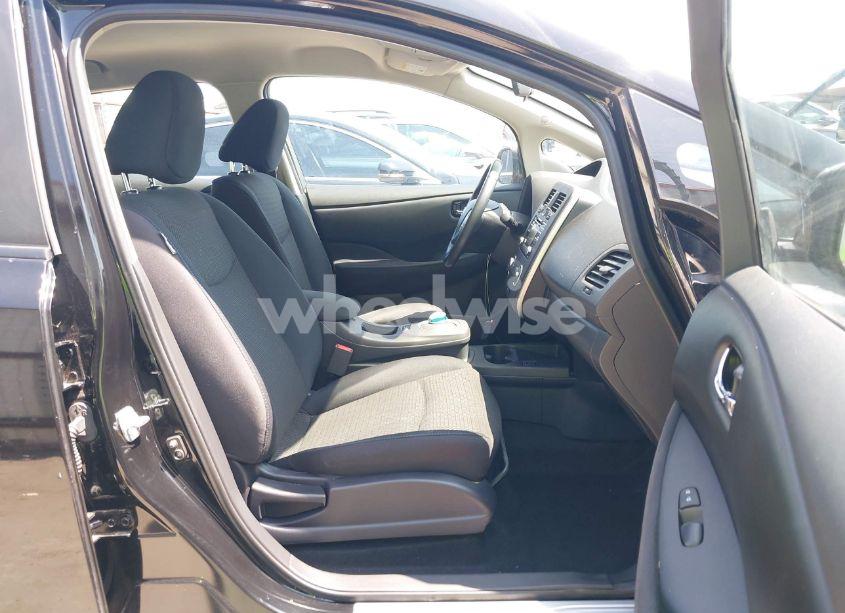 Photo 5 of 2015 Nissan Leaf S (VIN 1N4AZ0CP2FC320680)