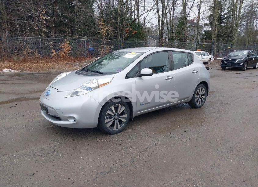 Photo 2 of 2015 Nissan Leaf SL (VIN 1N4AZ0CP2FC321747)