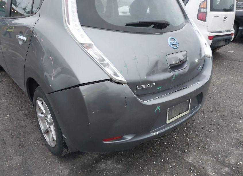 Photo 6 of 2015 Nissan Leaf S (VIN 1N4AZ0CP3FC305704)