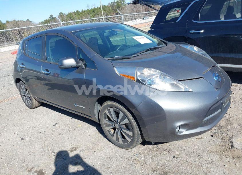 2015 Nissan Leaf SV (VIN 1N4AZ0CP3FC316203) main photo