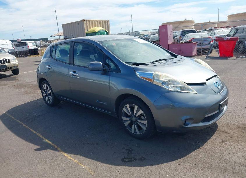 2015 Nissan Leaf - Photo 1