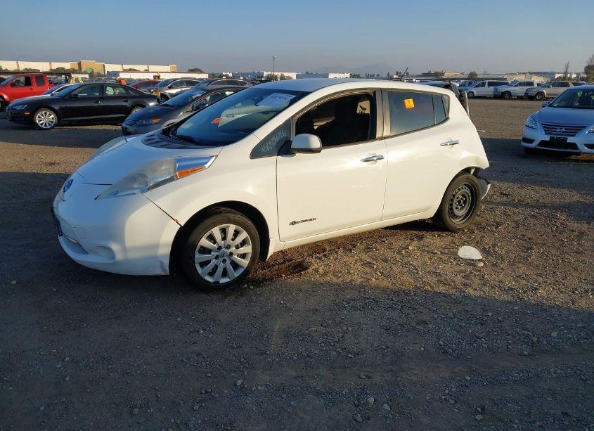 Photo 2 of 2016 Nissan Leaf S (VIN 1N4AZ0CP3GC304585)