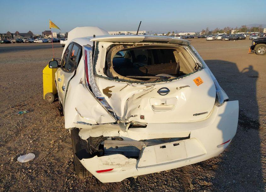 Photo 6 of 2016 Nissan Leaf S (VIN 1N4AZ0CP3GC304585)