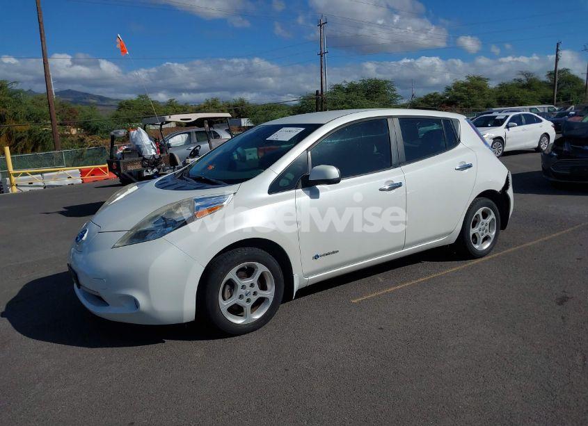 Photo 2 of 2013 Nissan Leaf SV (VIN 1N4AZ0CP4DC402567)