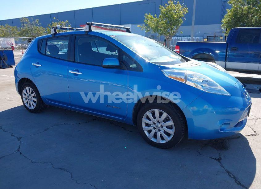 2013 Nissan Leaf - Photo 1