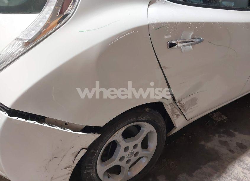 Photo 12 of 2015 Nissan Leaf SV (VIN 1N4AZ0CP4FC312192)