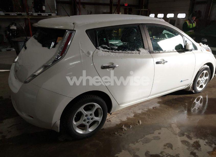 Photo 4 of 2013 Nissan Leaf SV (VIN 1N4AZ0CP5DC412265)