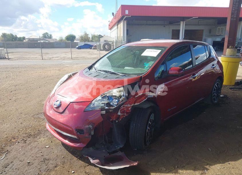 Photo 2 of 2015 Nissan Leaf SV (VIN 1N4AZ0CP5FC308068)
