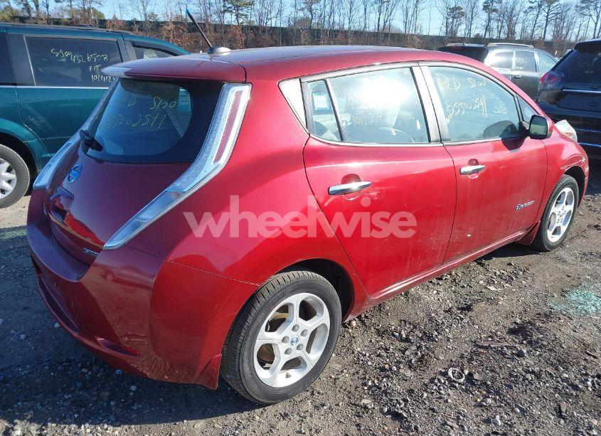 Photo 4 of 2014 Nissan Leaf SV (VIN 1N4AZ0CP6EC338730)