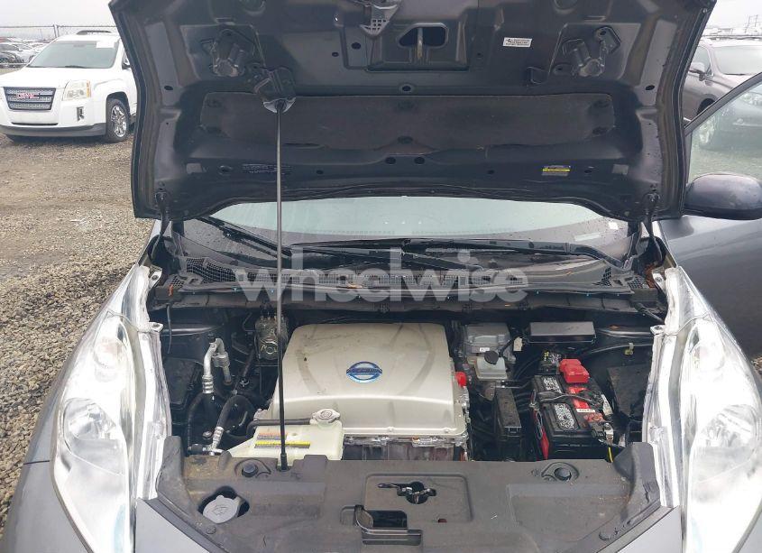 Photo 10 of 2015 Nissan Leaf S (VIN 1N4AZ0CP6FC305227)