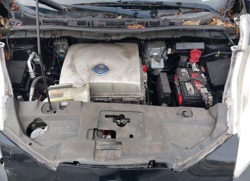 Photo 10 of 2015 Nissan Leaf S (VIN 1N4AZ0CP7FC312719)