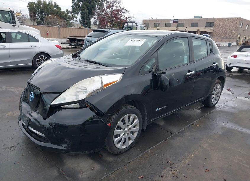 Photo 2 of 2015 Nissan Leaf S (VIN 1N4AZ0CP7FC312719)