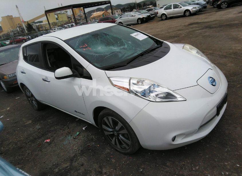 2015 Nissan Leaf SL (VIN 1N4AZ0CP7FC324255) main photo