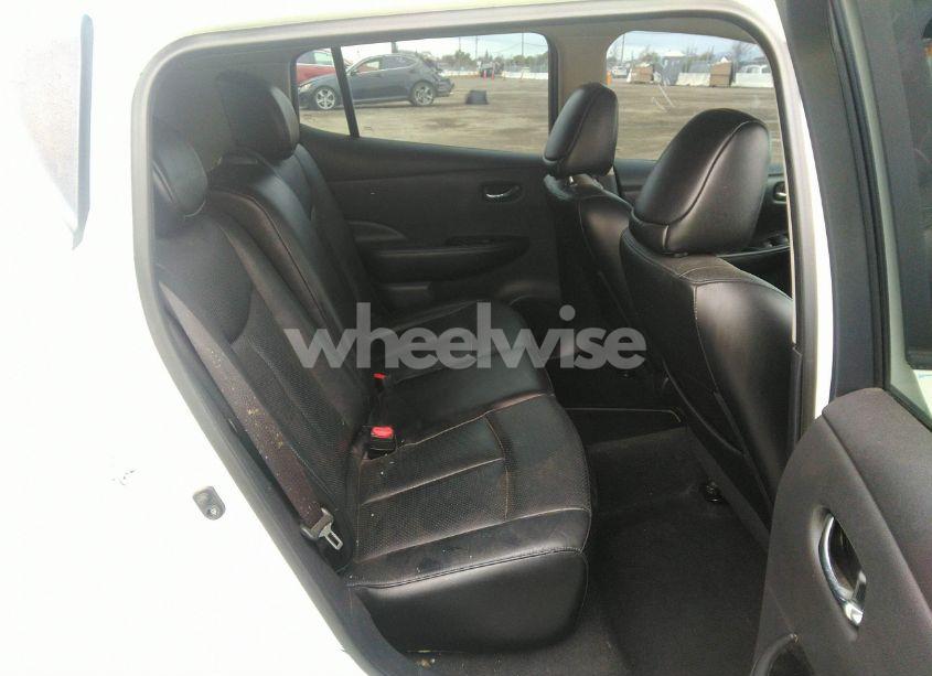 Photo 8 of 2015 Nissan Leaf SL (VIN 1N4AZ0CP7FC324255)