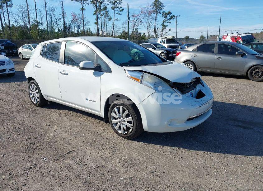2015 Nissan Leaf S (VIN 1N4AZ0CP7FC332890) main photo