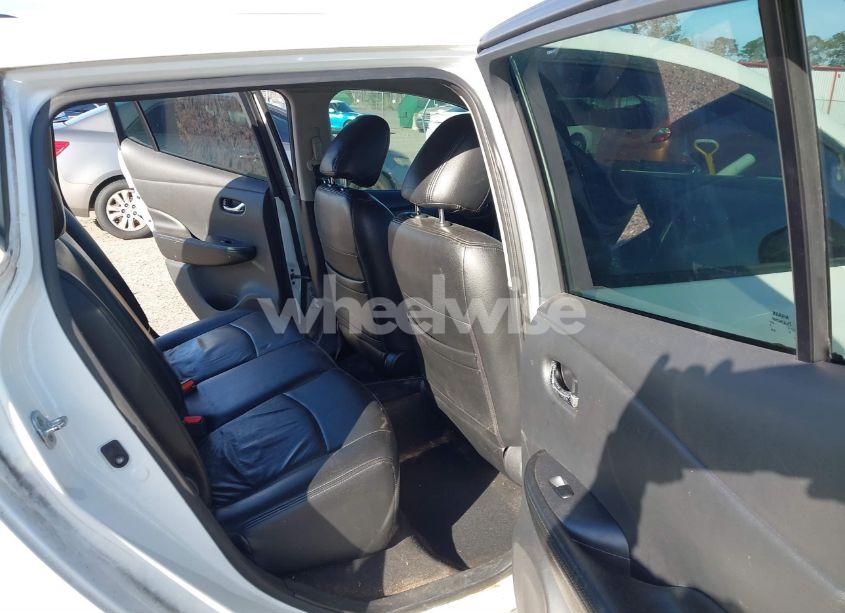 Photo 8 of 2015 Nissan Leaf S (VIN 1N4AZ0CP7FC332890)