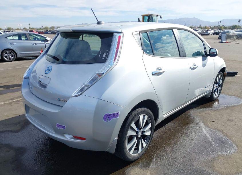Photo 4 of 2015 Nissan Leaf SL (VIN 1N4AZ0CP8FC309974)