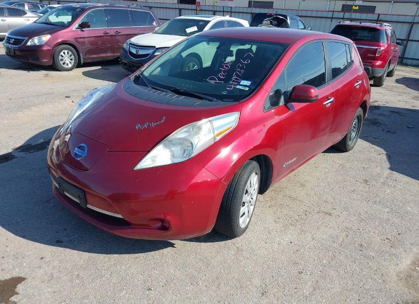 Photo 2 of 2015 Nissan Leaf S (VIN 1N4AZ0CP8FC313684)