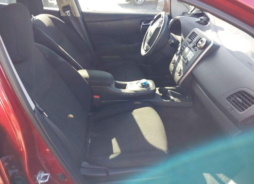 Photo 5 of 2015 Nissan Leaf S (VIN 1N4AZ0CP8FC313684)