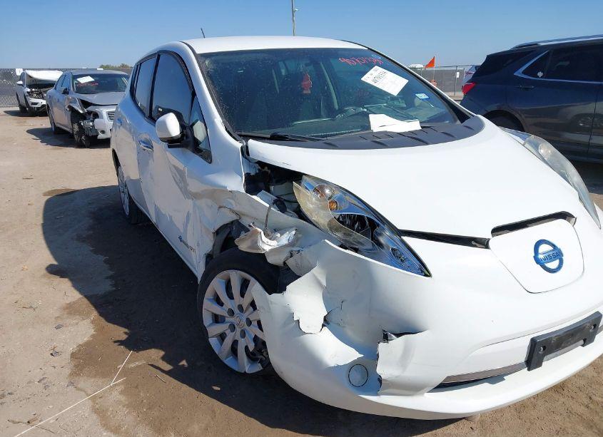 Photo 6 of 2015 Nissan Leaf S (VIN 1N4AZ0CP9FC309496)