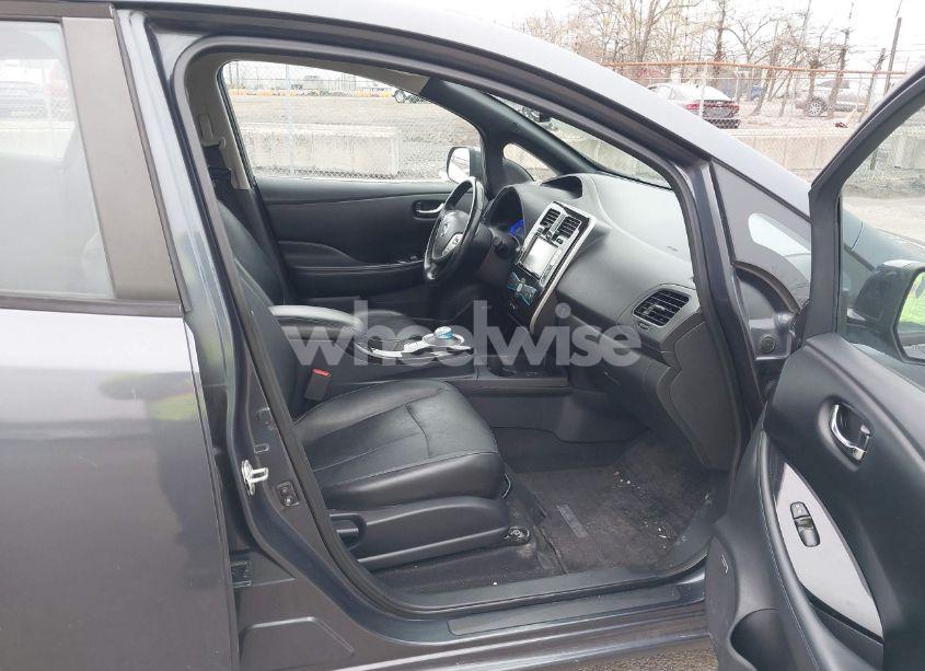 Photo 5 of 2013 Nissan Leaf SL (VIN 1N4AZ0CPXDC407952)