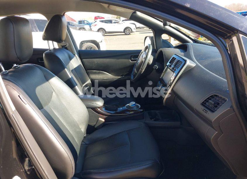 Photo 5 of 2013 Nissan Leaf SL (VIN 1N4AZ0CPXDC418823)